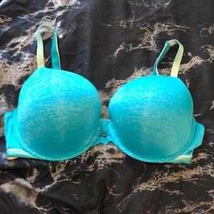 Super comfy VS t shirt bra